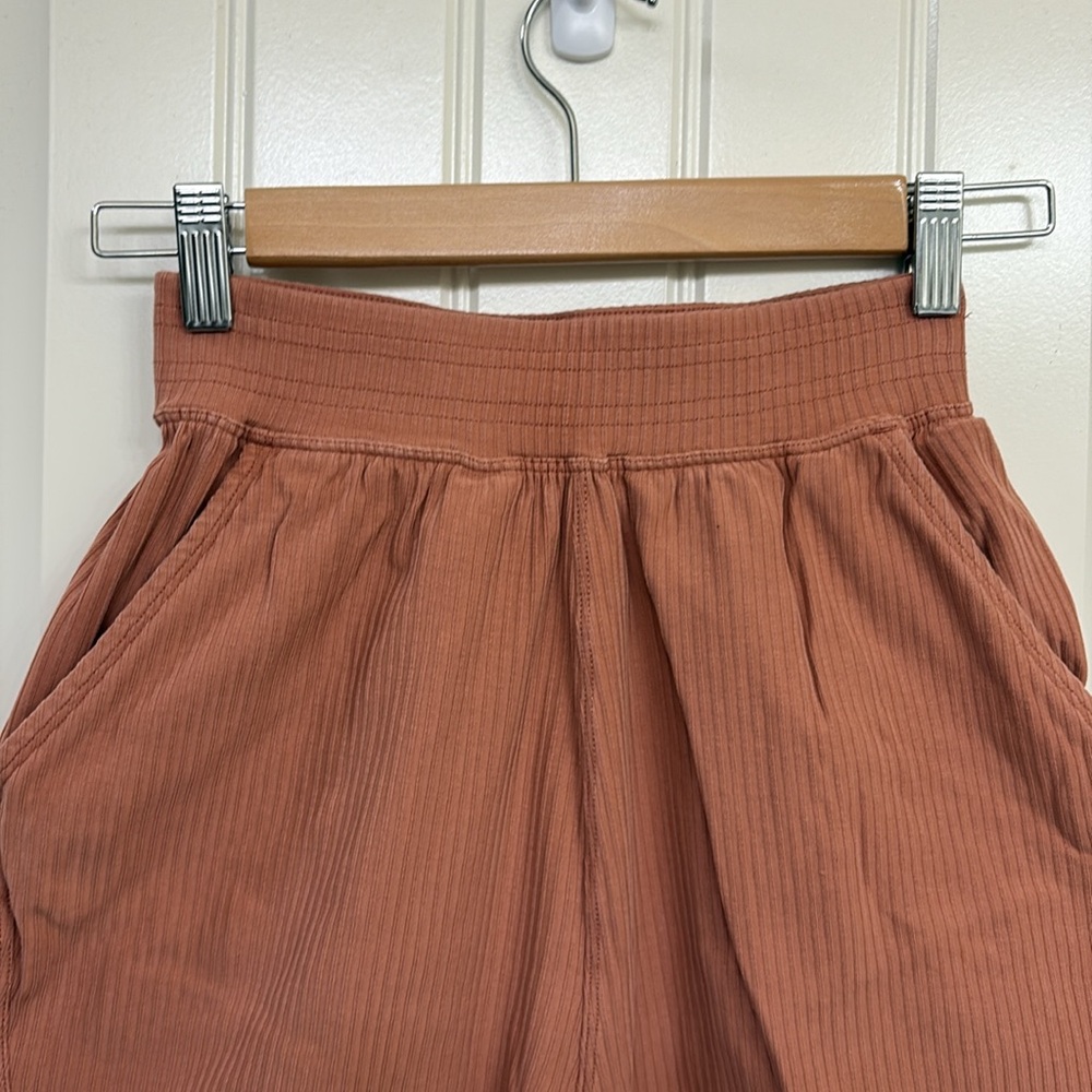 Lululemon Ribbed High Rise Shorts - Picture 2 of 7